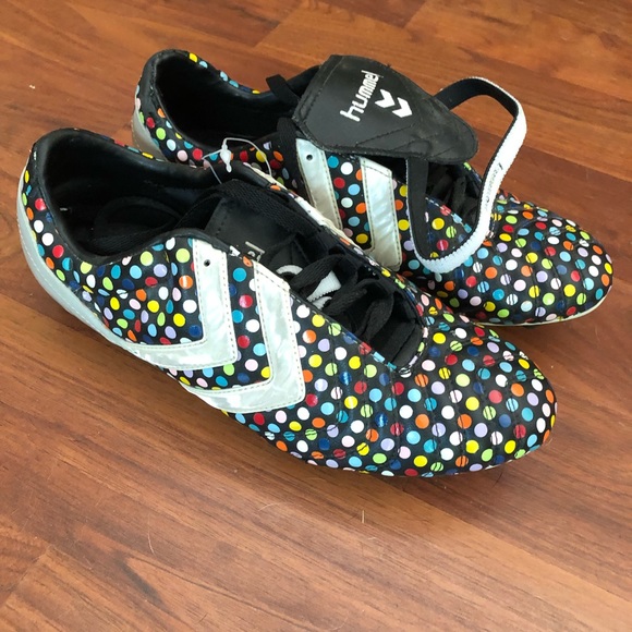hummel soccer shoes